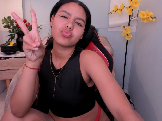 AriaVega - Live porn &amp; sex cam - 29876768