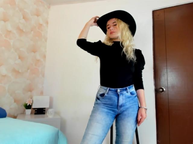 SophieTeller - Live porn &amp; sex cam - 29877026