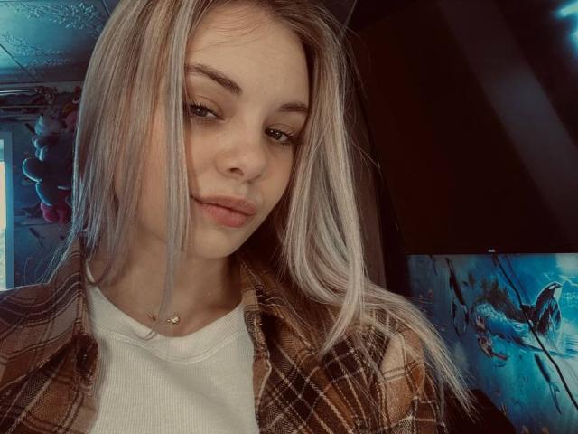 LiliaPochatko - Live porn &amp; sex cam - 29886206
