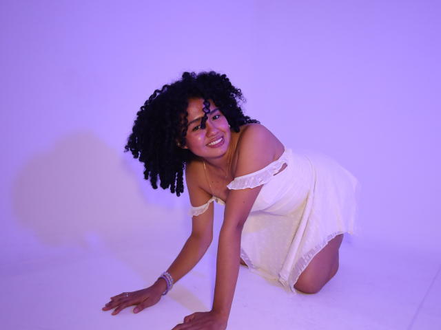 KirasPell - Live porn &amp; sex cam - 29888600