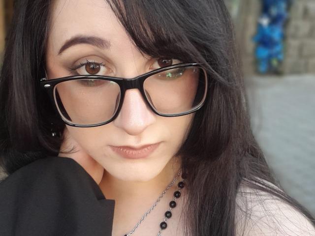 DulcieStuckert - Élő pornó és szexkamera - 29895209