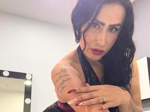 DemiMistral - Live porn &amp; sex cam - 29900555