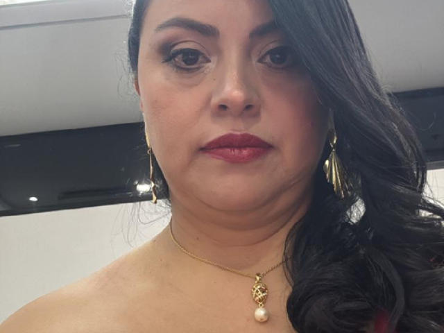CharlotteDevereaux - Live porn &amp; sex cam - 29904515