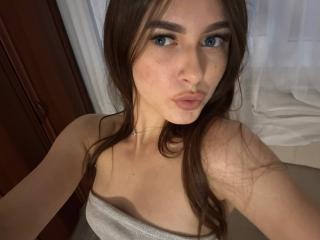 Ver la ficha detallada de KimberlyZampieri
