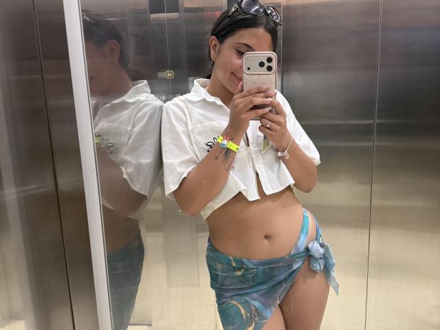 SarahPrincess - Live porn &amp; sex cam - 29908445