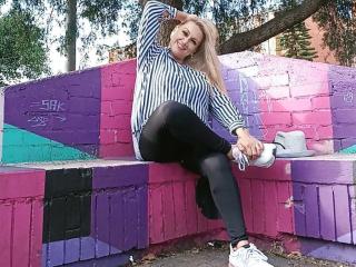 Ver a ficha detalhada de  MatureYayita