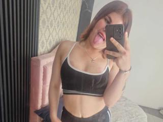 Ver a ficha detalhada de  MiaColemann