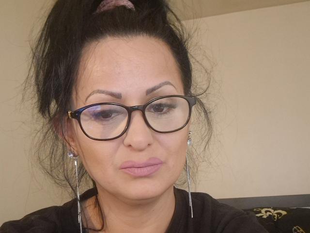 YummyTitss - Live sex cam - 29943107