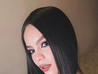 Ver a ficha detalhada de  Ivy-hot-hot