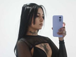 Ver a ficha detalhada de  GabyMathew