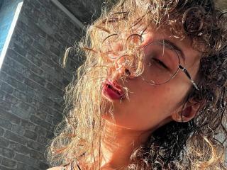 Ver a ficha detalhada de  AlyceErway