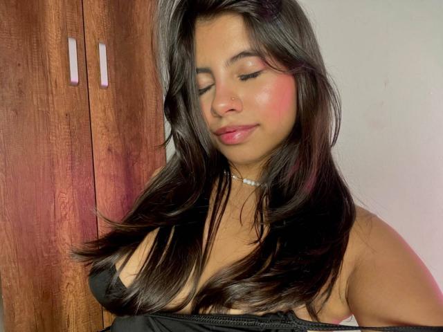 CelesteMorel - Live sex cam - 29950541