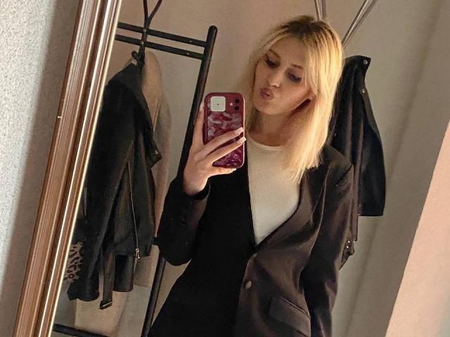 VinitaFiliault - Live porn &amp; sex cam - 29962877