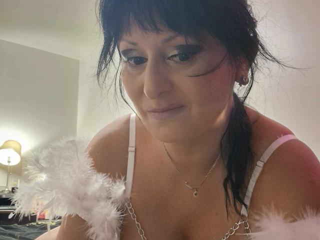 YummyTitss - Live porn &amp; sex cam - 29966324