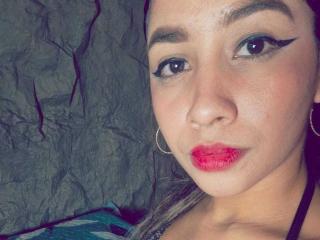Xem hồ sơ đầy đủ của LovelyColombiaAngel