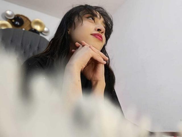 CamiVargas - Élő pornó és szexkamera - 29973128