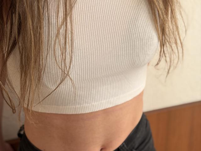 Sanella - сексуальная веб-камера в реальном времени - 29978717