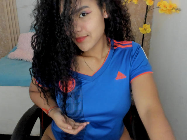 AriaVega - Live porn &amp; sex cam - 29980928