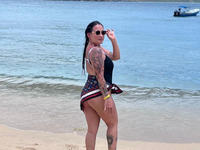 AnnyBentleii - Élő pornó és szexkamera - 29983592