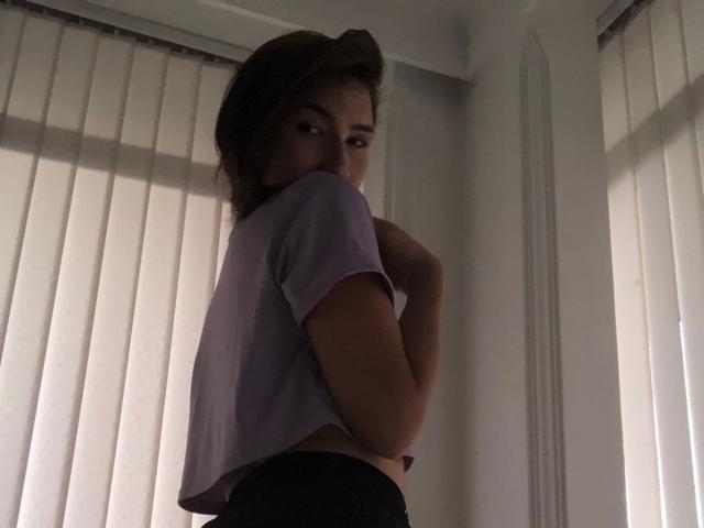 AbbyMilers - Live porn &amp; sex cam - 29987135
