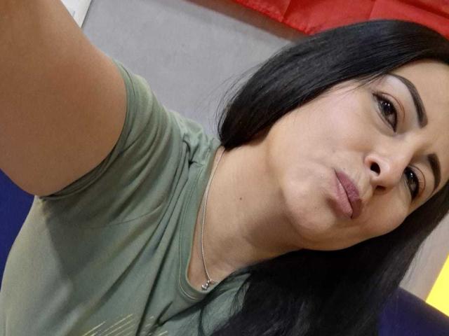 MatureeDesiree - Live porn &amp; sex cam - 29993888