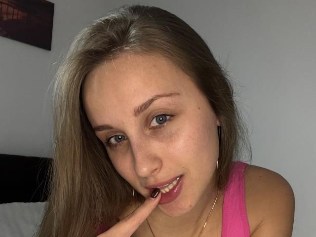 TrissyTerry - Live porn &amp; sex cam - 29997383