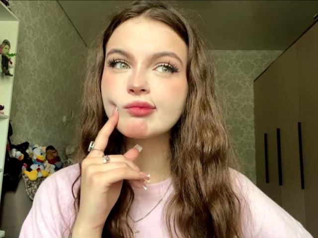 JulienneStradford - Live porn &amp; sex cam - 29999882