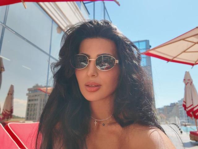 AdrianaPierce - פורנו בשידור חי ומצלמת סקס - 30012026