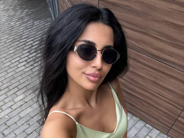 AdrianaPierce - פורנו בשידור חי ומצלמת סקס - 30012050