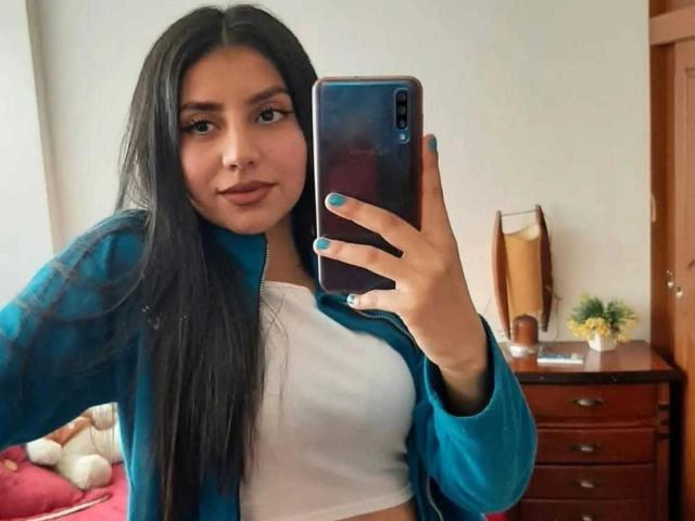 AntonellaFerro - Live porn &amp; sex cam - 30019814