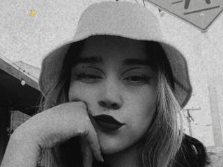 Ver la ficha detallada de AliceBellez