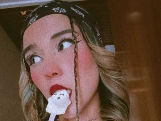 Ver la ficha detallada de AliceBellez
