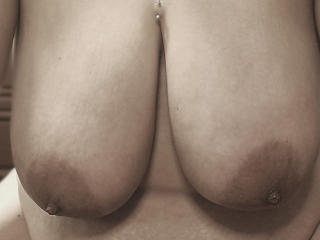 Ver la ficha detallada de ZoeHotXX