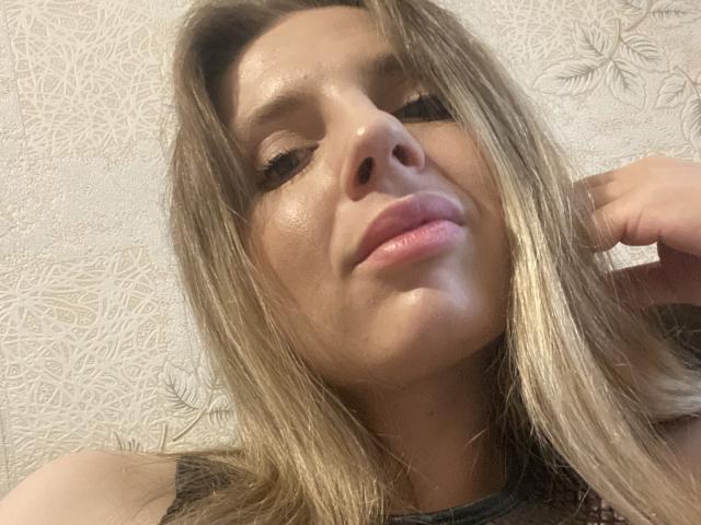 CharlineGusty - Live porn &amp; sex cam - 30040004