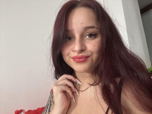 LucieRed - сексуальная веб-камера в реальном времени - 30041420