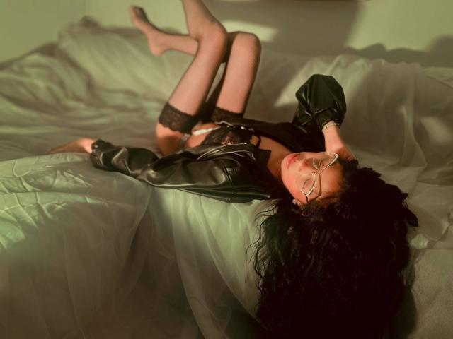 MelannieRousse - Live porno og sexkamera - 30043898