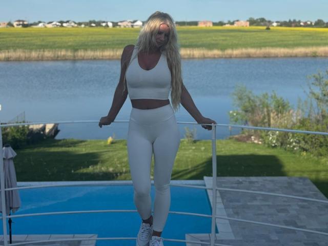 NatashaJade - Live sex cam - 30050216