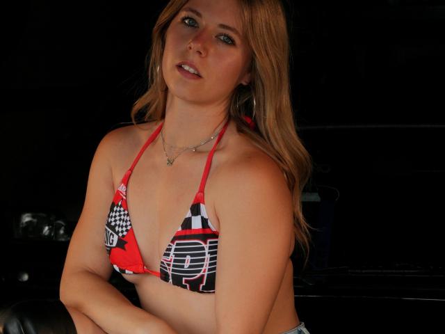 isadora-hot - Live porn &amp; sex cam - 30053834