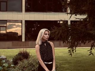 Lásd a PearleneScalley teljes profilját
