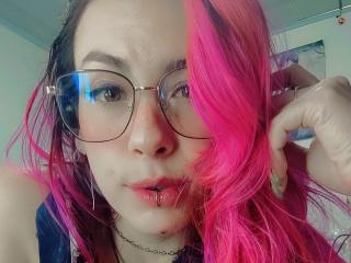 См. подробные сведения о модели NatashaLau