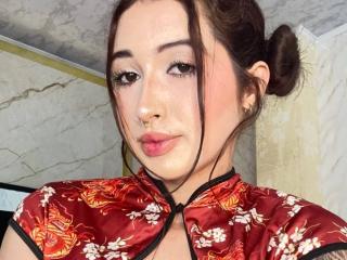 См. подробные сведения о модели MiaVolkova