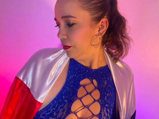 MirandaDelacroix - Camera khiêu dâm &amp; quyến rũ trực tiếp - 30071396