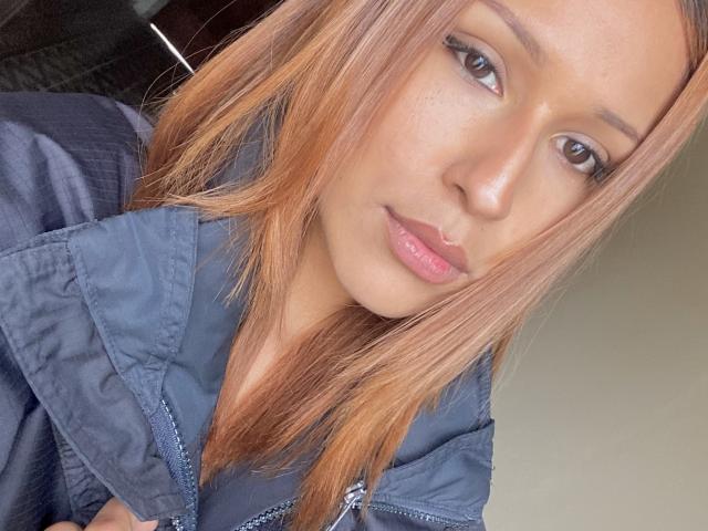 KiaraHernandezX - Live porn &amp; sex cam - 30071975