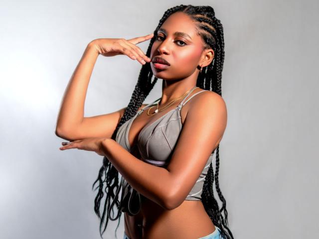 QueenPerlaa - Live porno og sexkamera - 30084842