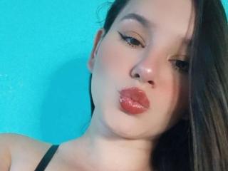 См. подробные сведения о модели AlanaSexy69