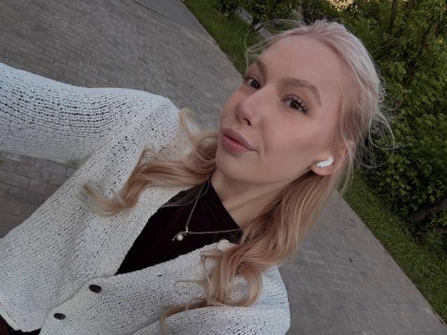 LaurindaLupacchino - Live porn &amp; sex cam - 30086768