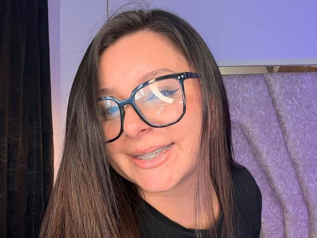 EmaJames - Live Sex Cam - 30096251