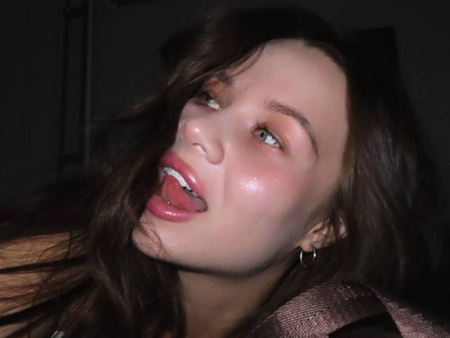 AzzieStelman - Live porn &amp; sex cam - 30105203