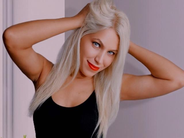 MyaHott - Live porn &amp; sex cam - 30107204