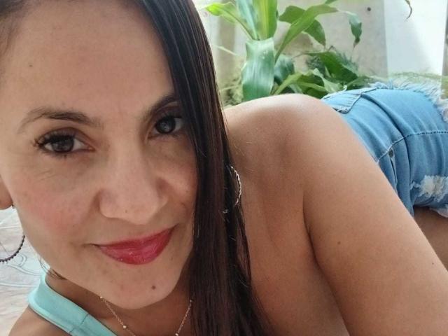SolaraDubois - Live sex cam - 30127604